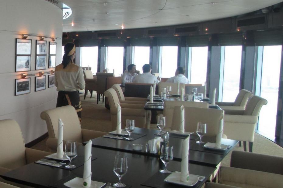 Drehrestaurant Marina Mall in Abu Dhabi, Vereinigte Arabische Emirate